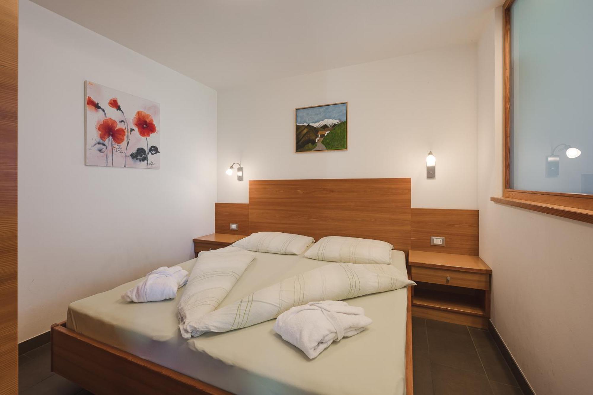 Hotel - Appartements Schmied Hans Scena Quarto foto